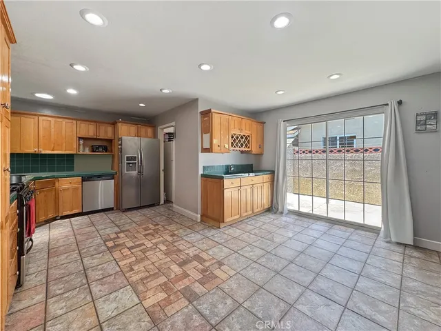 $1,400,000 | 15332 Shasta Lane, Huntington Beach, CA 92647