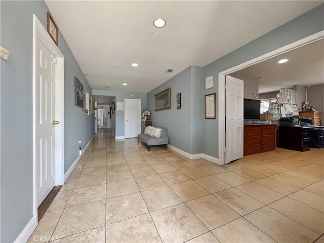 $1,400,000 | 15332 Shasta Lane, Huntington Beach, CA 92647
