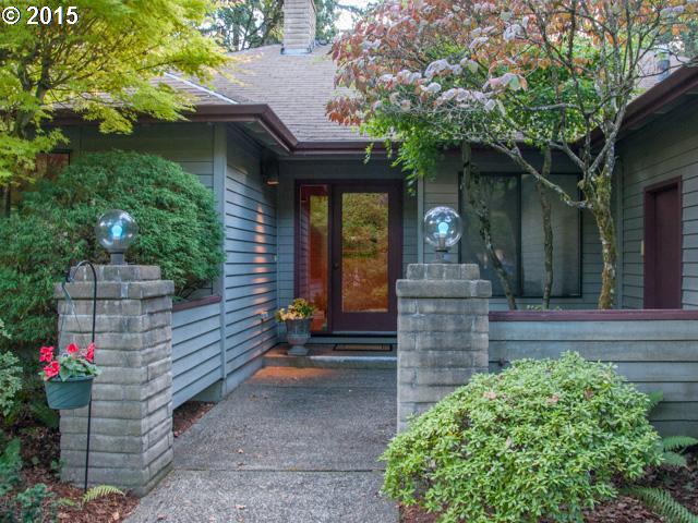 15213 Quarry Road Lake Oswego, OR 97035 - Photo 1 of 16 Gallery Image 1