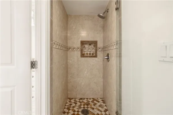 $365,000 | 18193 Sundowner Way, Unit 815, Canyon Country, CA 91387