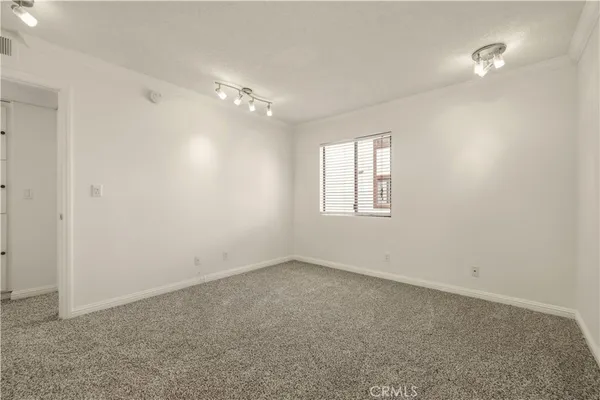 $365,000 | 18193 Sundowner Way, Unit 815, Canyon Country, CA 91387