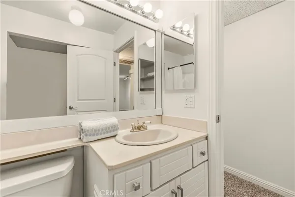 $365,000 | 18193 Sundowner Way, Unit 815, Canyon Country, CA 91387