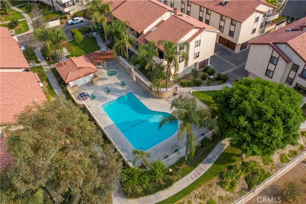 $365,000 | 18193 Sundowner Way, Unit 815, Canyon Country, CA 91387