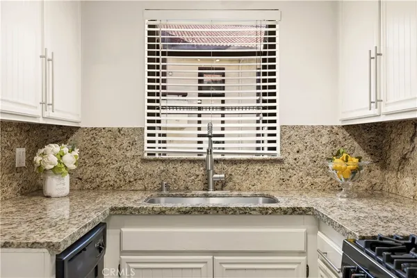 $365,000 | 18193 Sundowner Way, Unit 815, Canyon Country, CA 91387