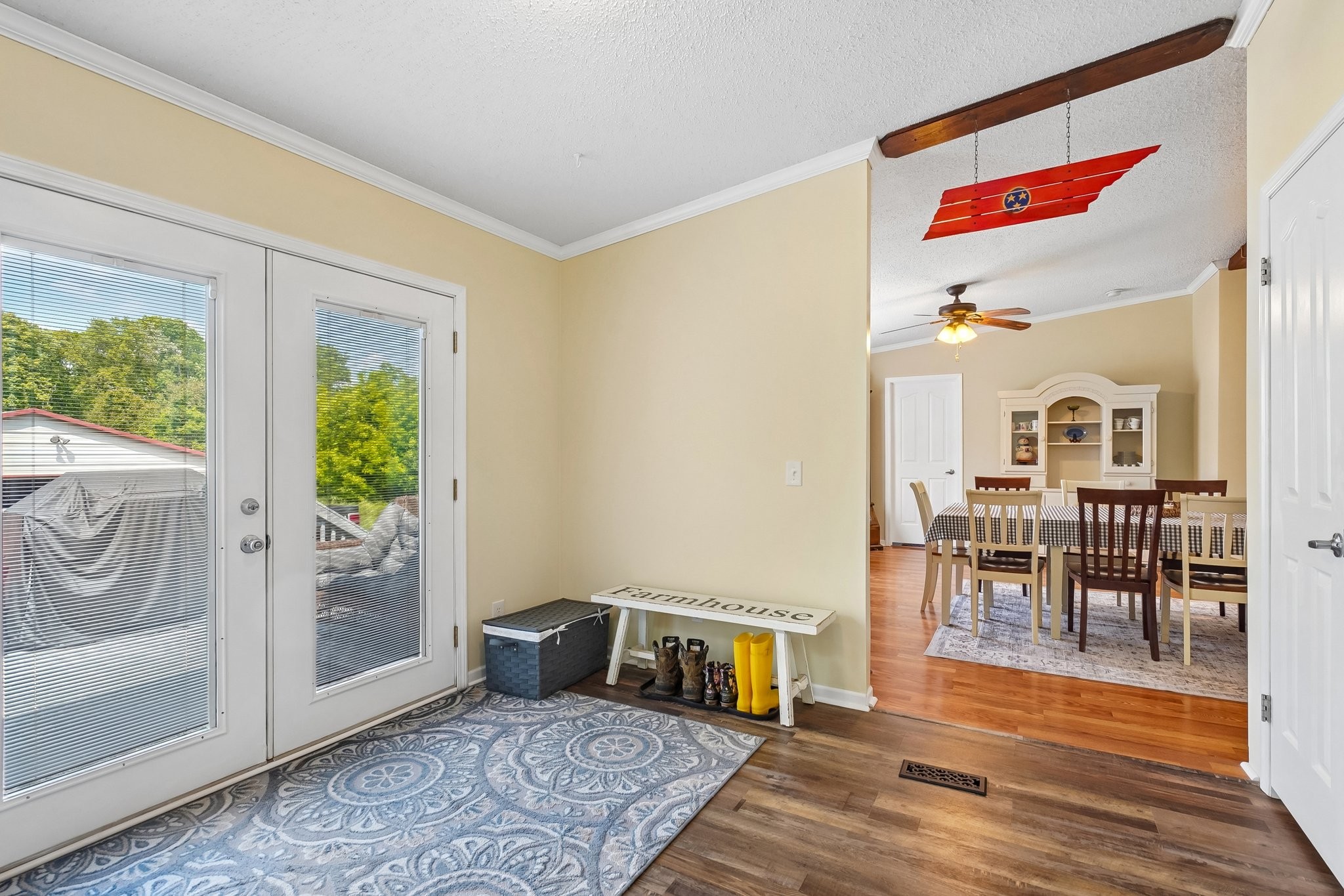 4844 Coleman Hill Road Rockvale, TN 37153 - Photo 6 of 66 a living room with furniture and a table