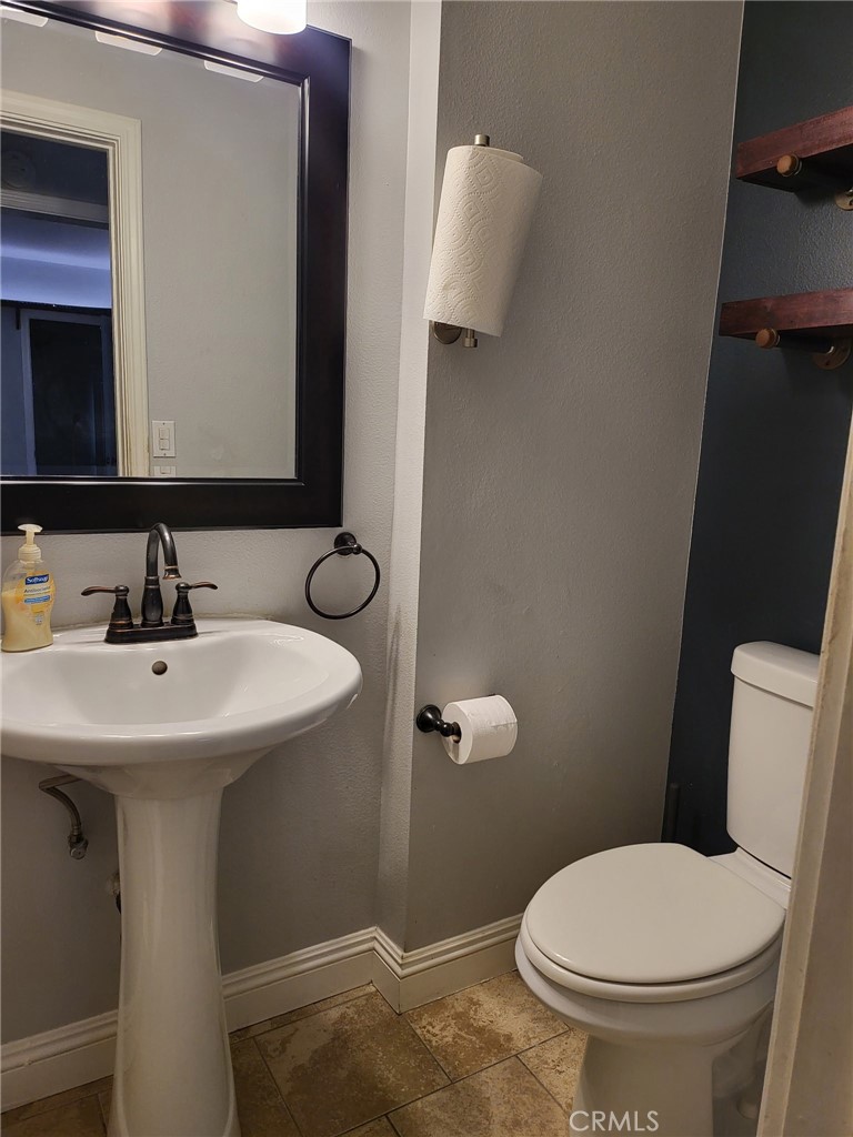 4815 Jurupa Avenue Riverside, CA 92504 - Photo 6 of 20