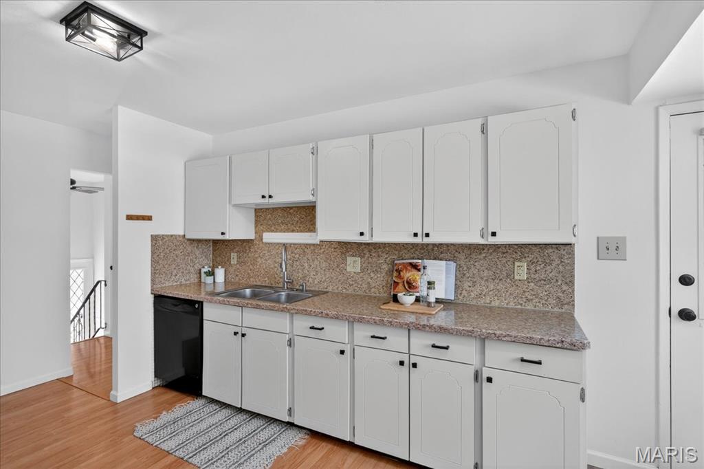 899 Parma Drive Ballwin, MO 63021 - Photo 11 of 37