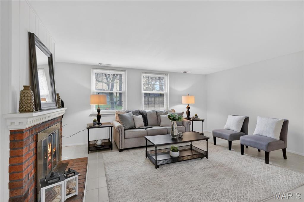 899 Parma Drive Ballwin, MO 63021 - Photo 24 of 37