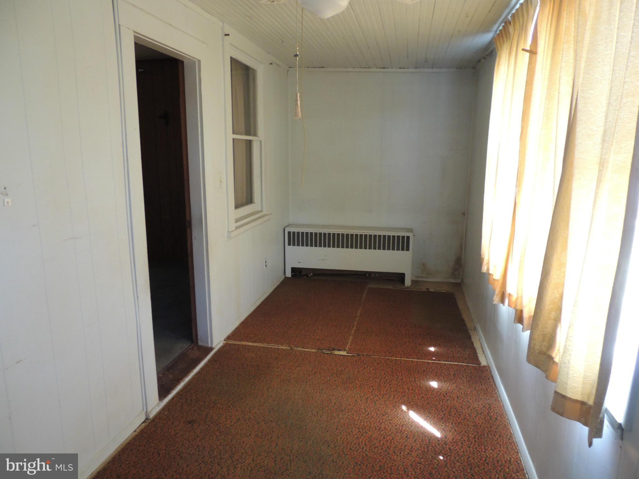 2124 Oak Road Baltimore, MD 21219 - Photo 7 of 20