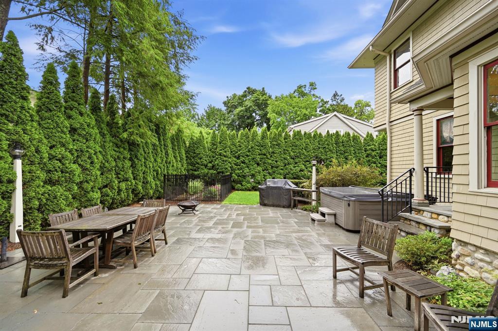 283 Highwood Avenue Ridgewood, NJ 07450 - Photo 37 of 48