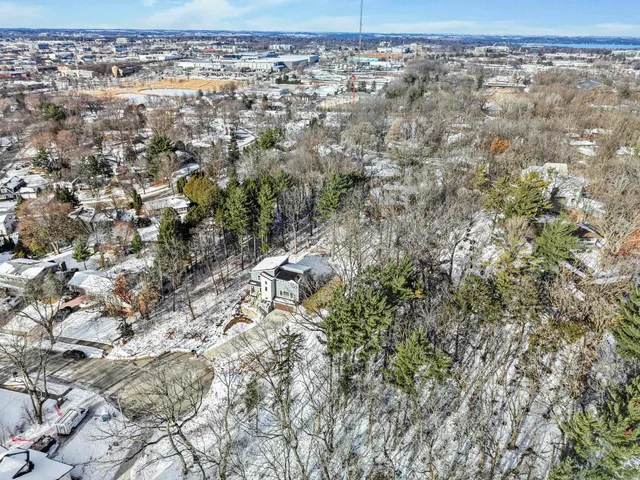 $134,900 | 6104 Davenport Drive, Madison, WI 53711