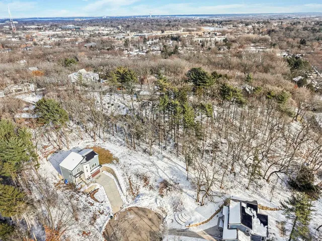 $134,900 | 6104 Davenport Drive, Madison, WI 53711