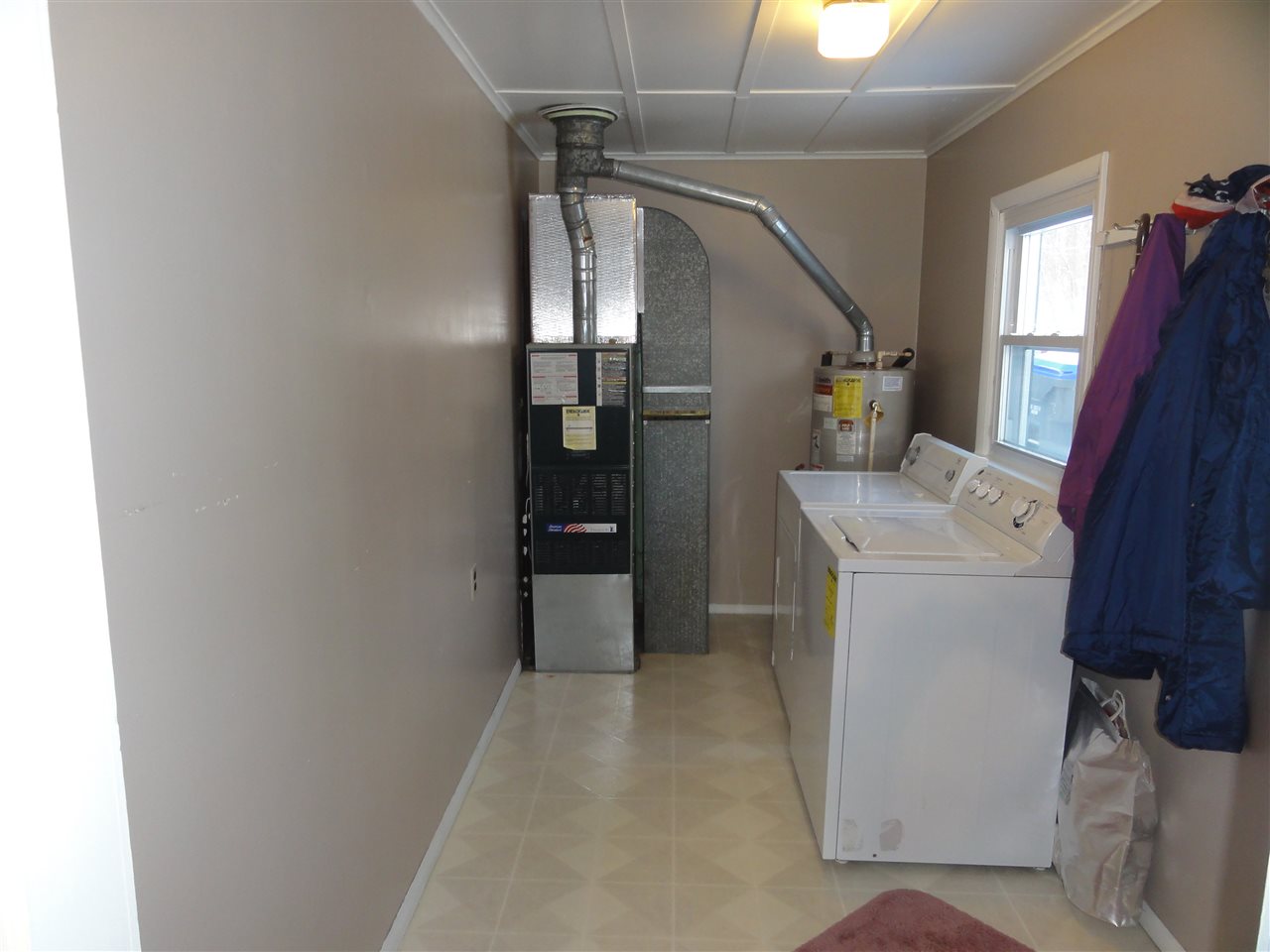 1515 Old Camden Road Delphi, IN 46923 - Photo 14 of 16 Gallery Image 14