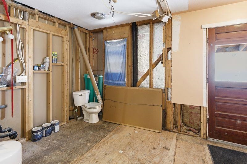 49091 KE Road Mesa, CO 81643 - Photo 28 of 29 a bathroom with a toilet and a shower