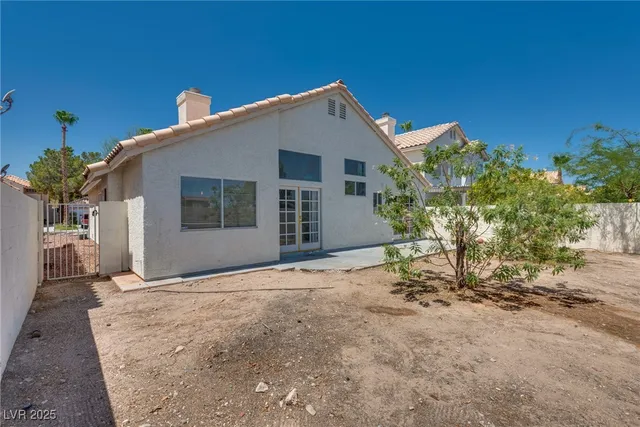 $1,900 | 3974 South Roundwood Street, Las Vegas, NV 89147