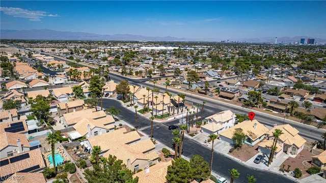 $1,900 | 3974 South Roundwood Street, Las Vegas, NV 89147