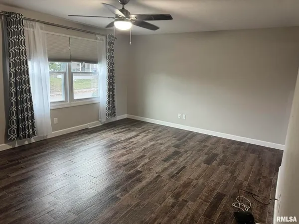 $1,500 | 1728 Taylor Street, Davenport, IA 52804