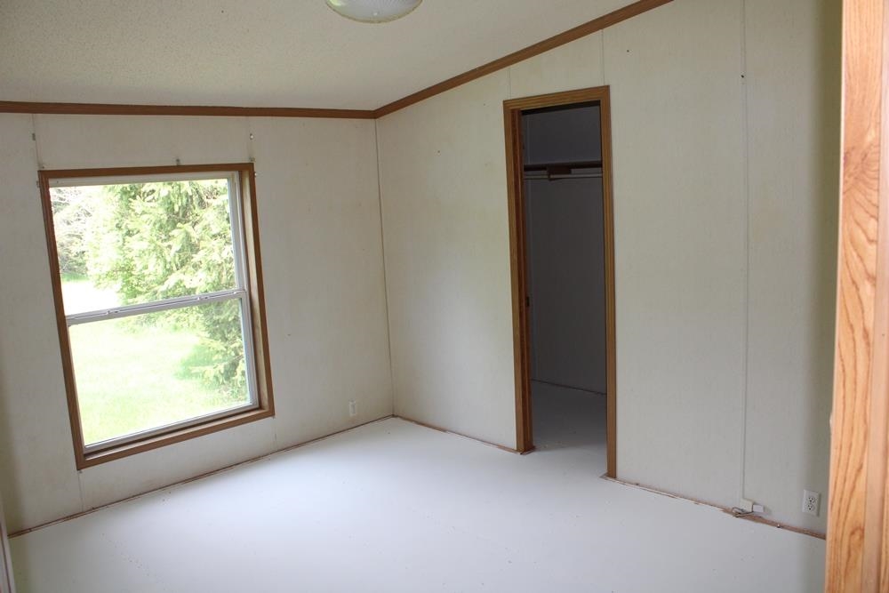 6178 Meredith Grade Road Harrison, MI 48625 - Photo 16 of 59
