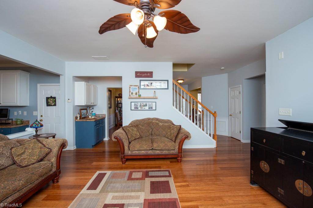 4555 Fairport Court High Point, NC 27265 - Photo 14 of 48