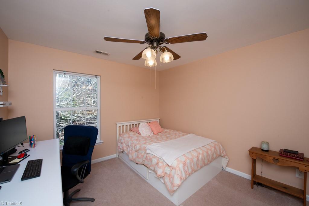 4555 Fairport Court High Point, NC 27265 - Photo 31 of 48