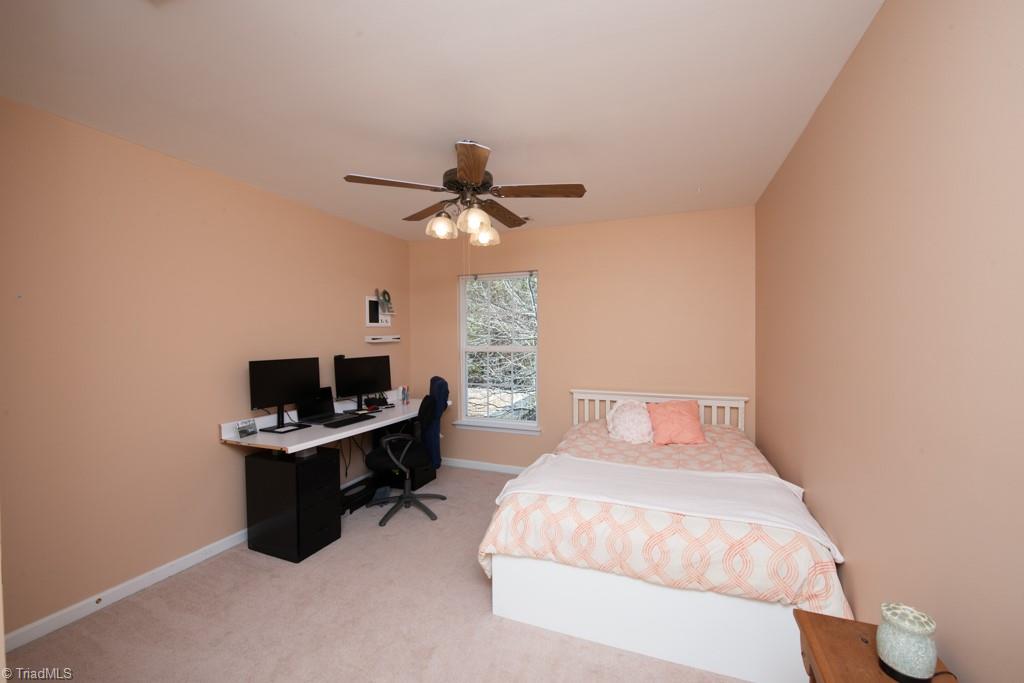 4555 Fairport Court High Point, NC 27265 - Photo 33 of 48