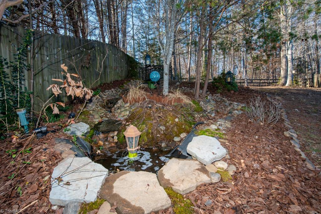 4555 Fairport Court High Point, NC 27265 - Photo 43 of 48