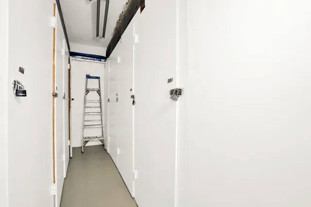 $325,000 | 3030 South Ocean Boulevard, Unit 332, Palm Beach, FL 33480