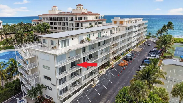 $325,000 | 3030 South Ocean Boulevard, Unit 332, Palm Beach, FL 33480