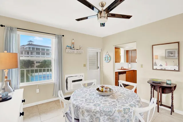 $325,000 | 3030 South Ocean Boulevard, Unit 332, Palm Beach, FL 33480