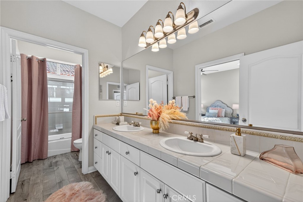 20800 Campania Lane Porter Ranch, CA 91326 - Photo 37 of 70