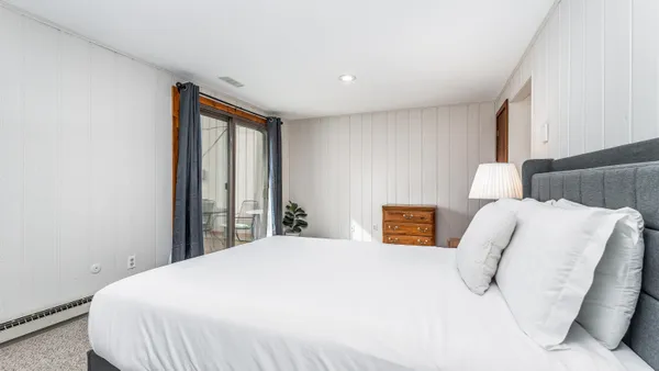 $229,900 | 106 Plum Cove Drive, Galena, IL 61036