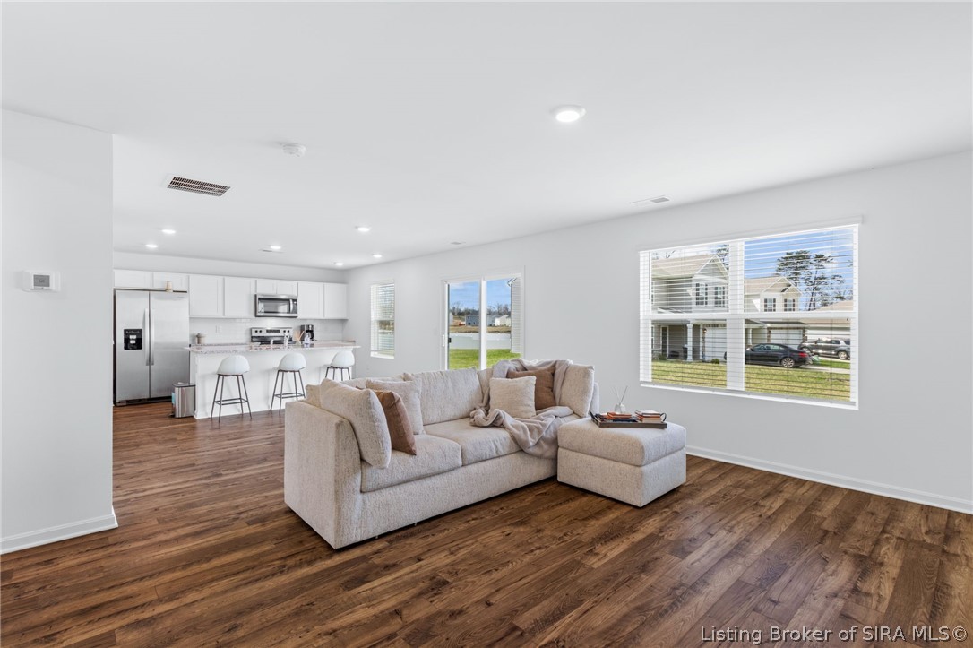 2004 Derby Way Memphis, IN 47143 - Photo 4 of 50