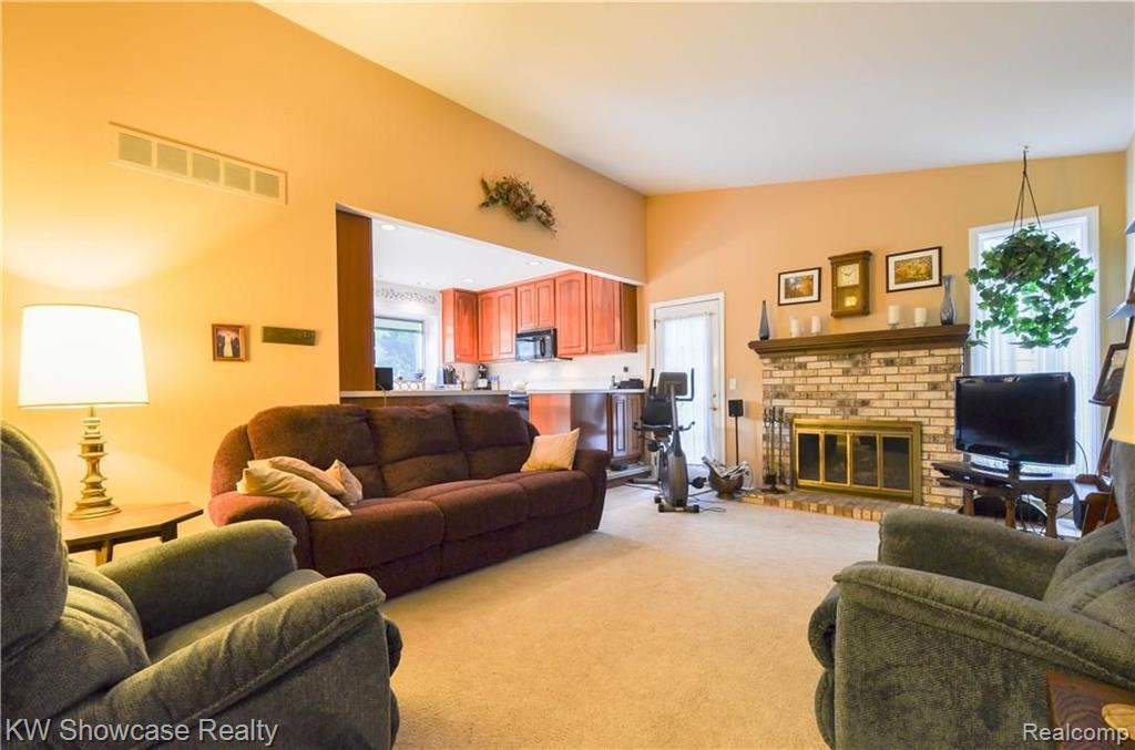 35999 Smithfield Road Farmington, MI 48335 - Photo 11 of 28