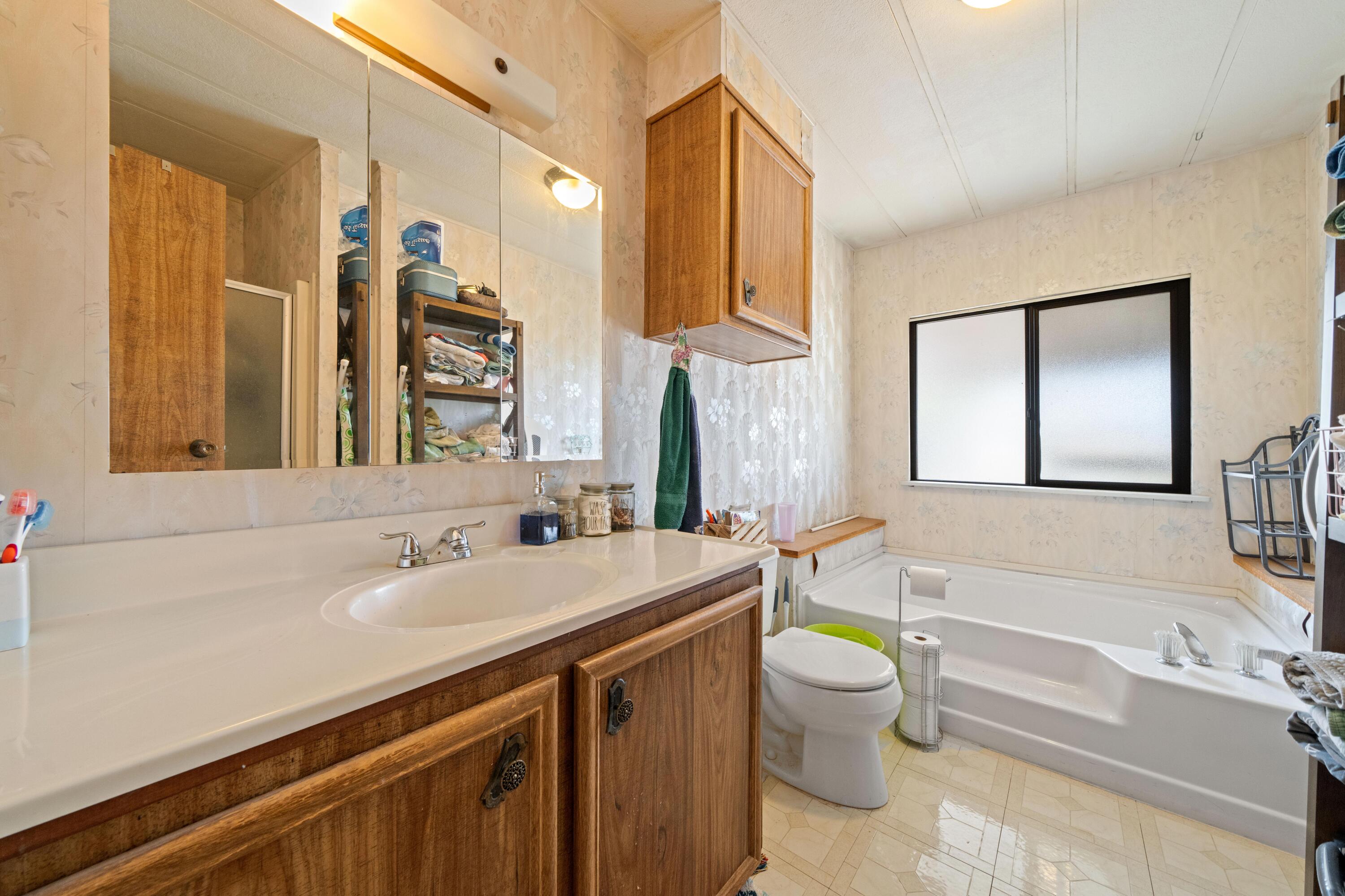 19964 Riverside Avenue, Unit 58 Anderson, CA 96007 - Photo 8 of 14 IMG-09