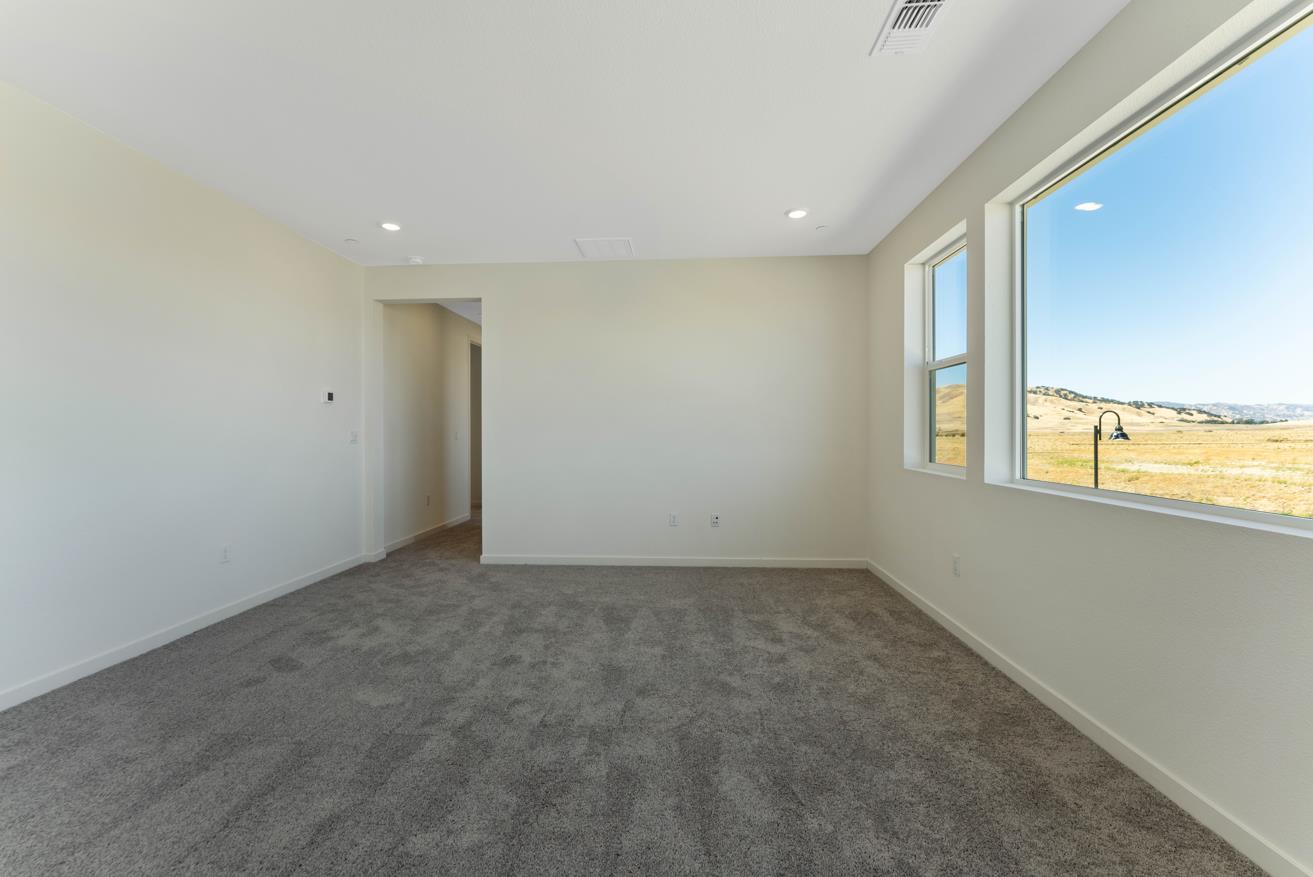 5956 Big Sky Drive Fairfield, CA 94533 - Photo 17 of 22 an empty room with a window