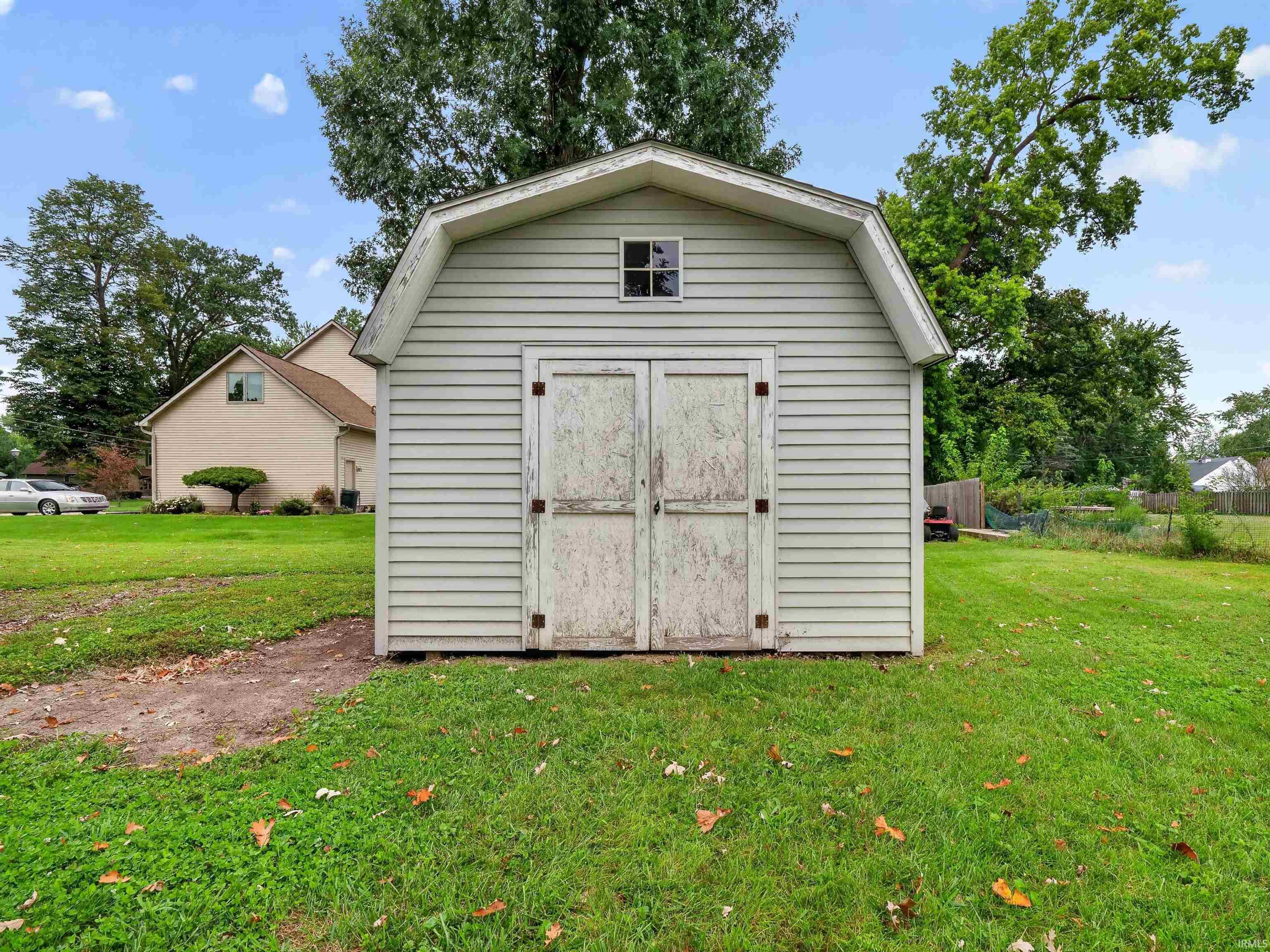 1804 Lower Huntington Road Fort Wayne, IN 46819 - Photo 21 of 27 Gallery Image 21