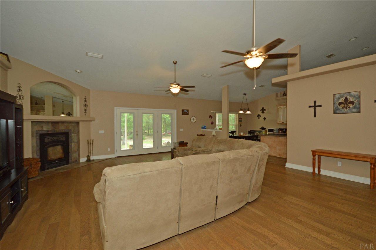 4615 B B Lowery Road Milton, FL 32583 - Photo 20 of 49 Gallery Image 20