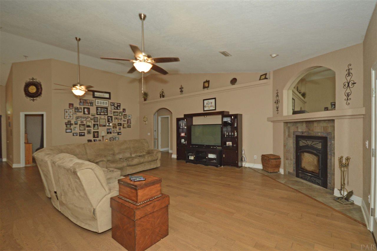 4615 B B Lowery Road Milton, FL 32583 - Photo 10 of 49 Gallery Image 10