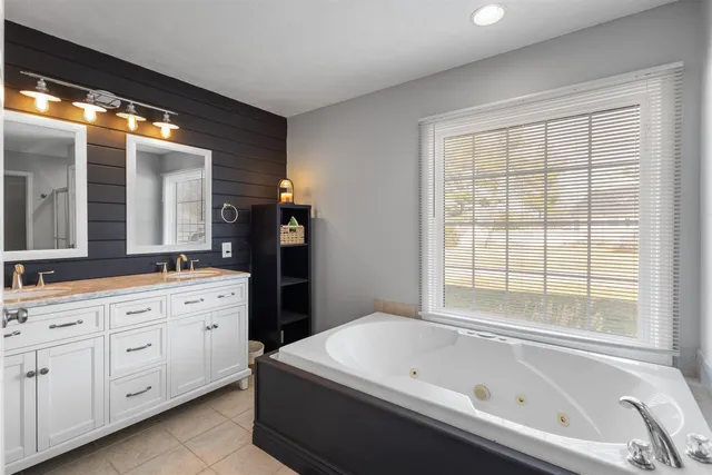 $322,000 | 3005 Hickory Ridge Drive, Unit 3005, Herrin, IL 62948