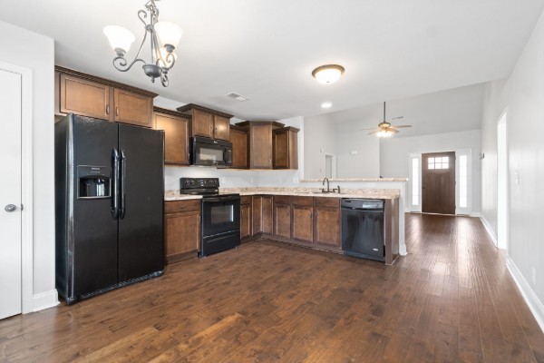 1126 Garrettsburg Road Clarksville, TN 37042 - Photo 11 of 37
