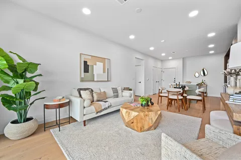 $729,700 | 2209 South 1st Street, Unit 209, Austin, TX 78704
