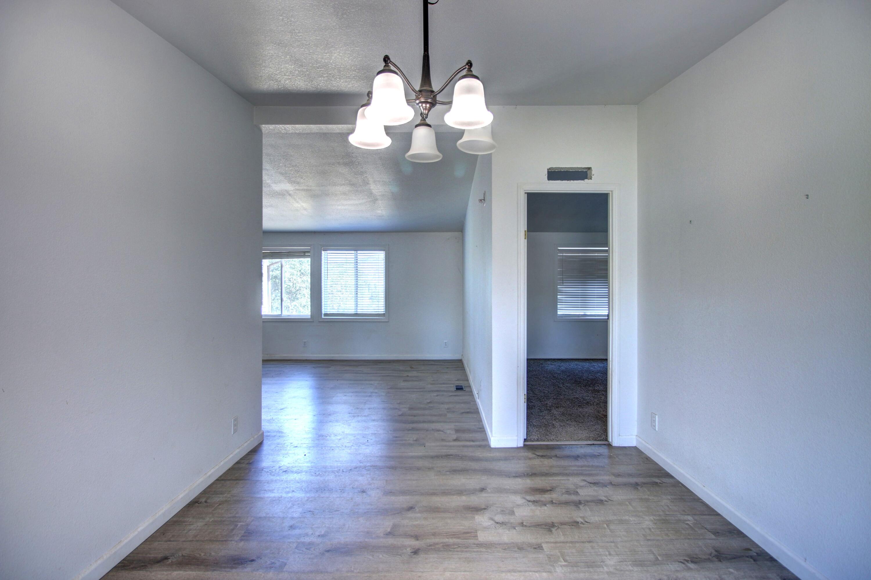 7737 Gold Ray Road Central Point, OR 97502 - Photo 14 of 38 14