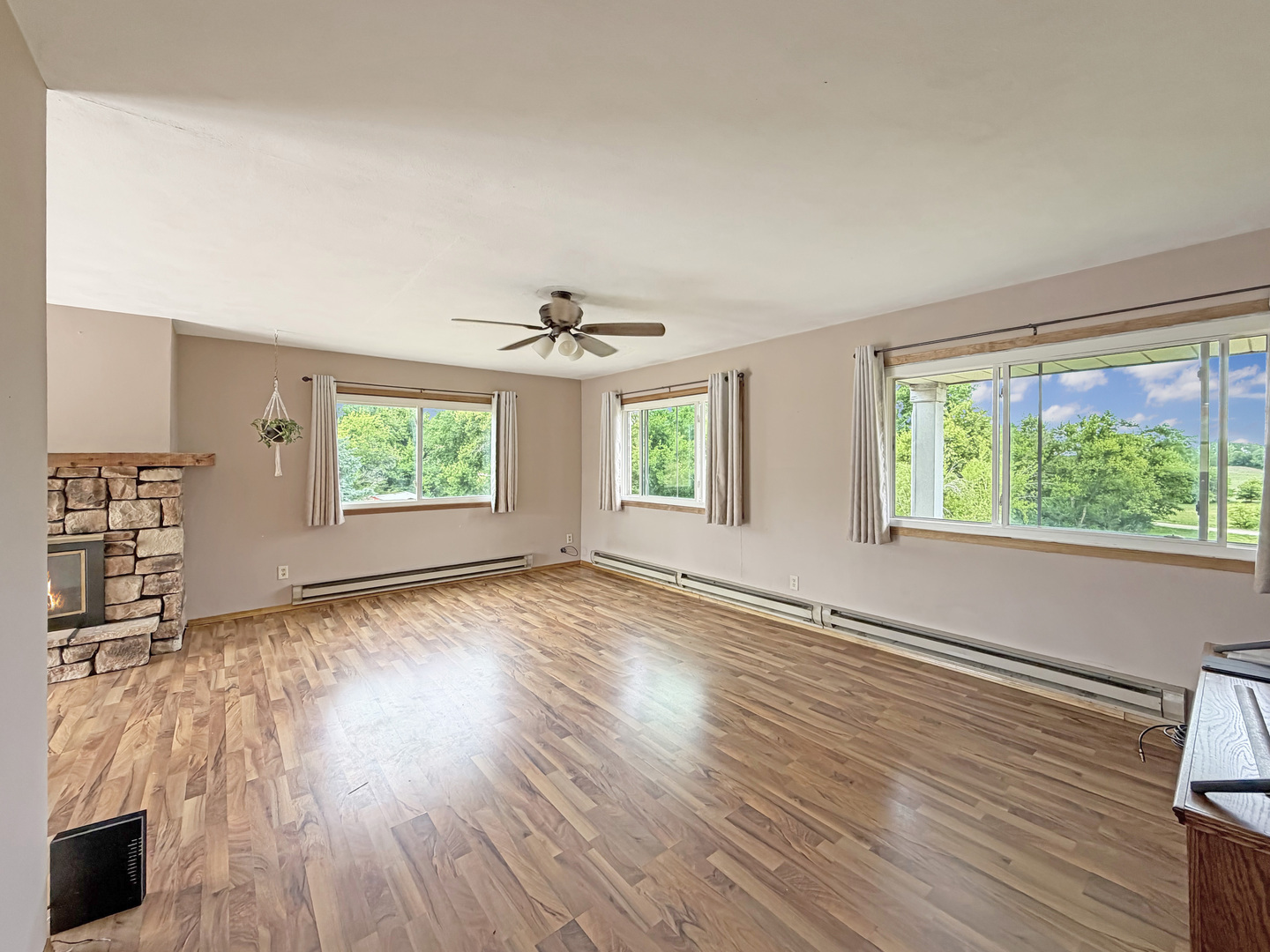 2508 Lundgren Road Pecatonica, IL 61063 - Photo 10 of 27