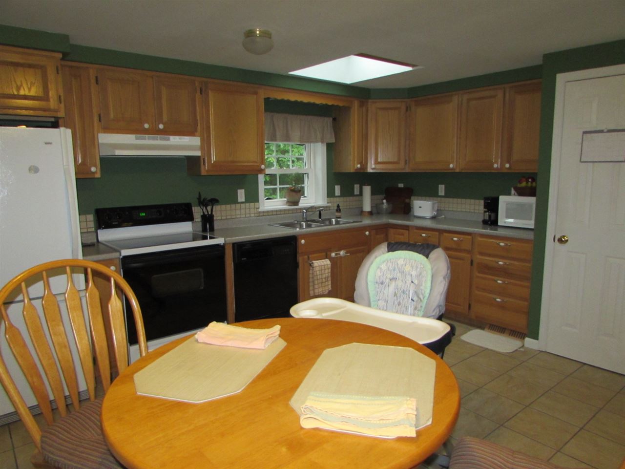 411 North Village Road Loudon, NH 03307 - Photo 3 of 32 Gallery Image 3