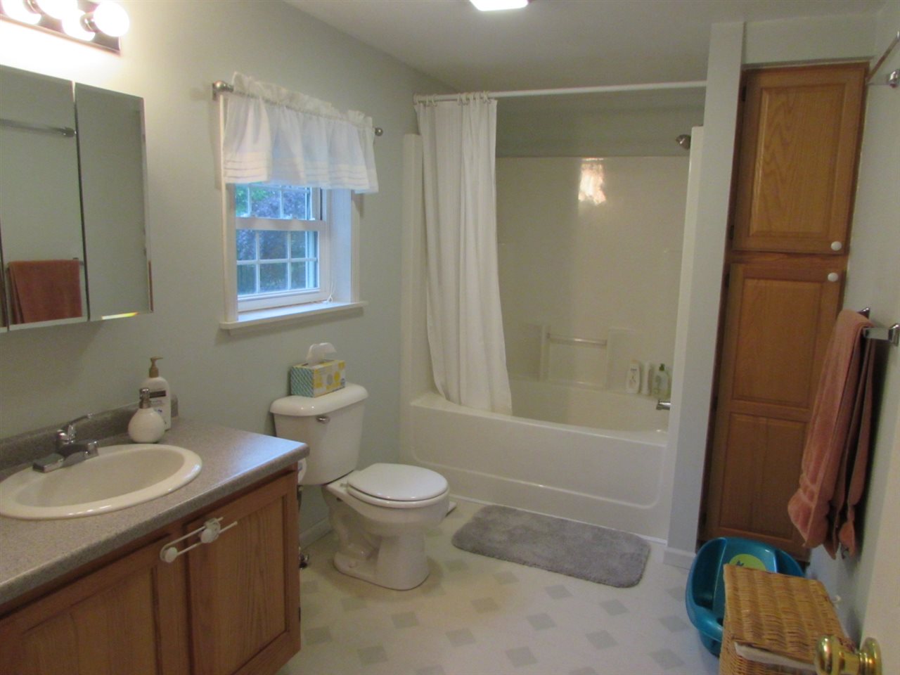 411 North Village Road Loudon, NH 03307 - Photo 9 of 32 Gallery Image 9