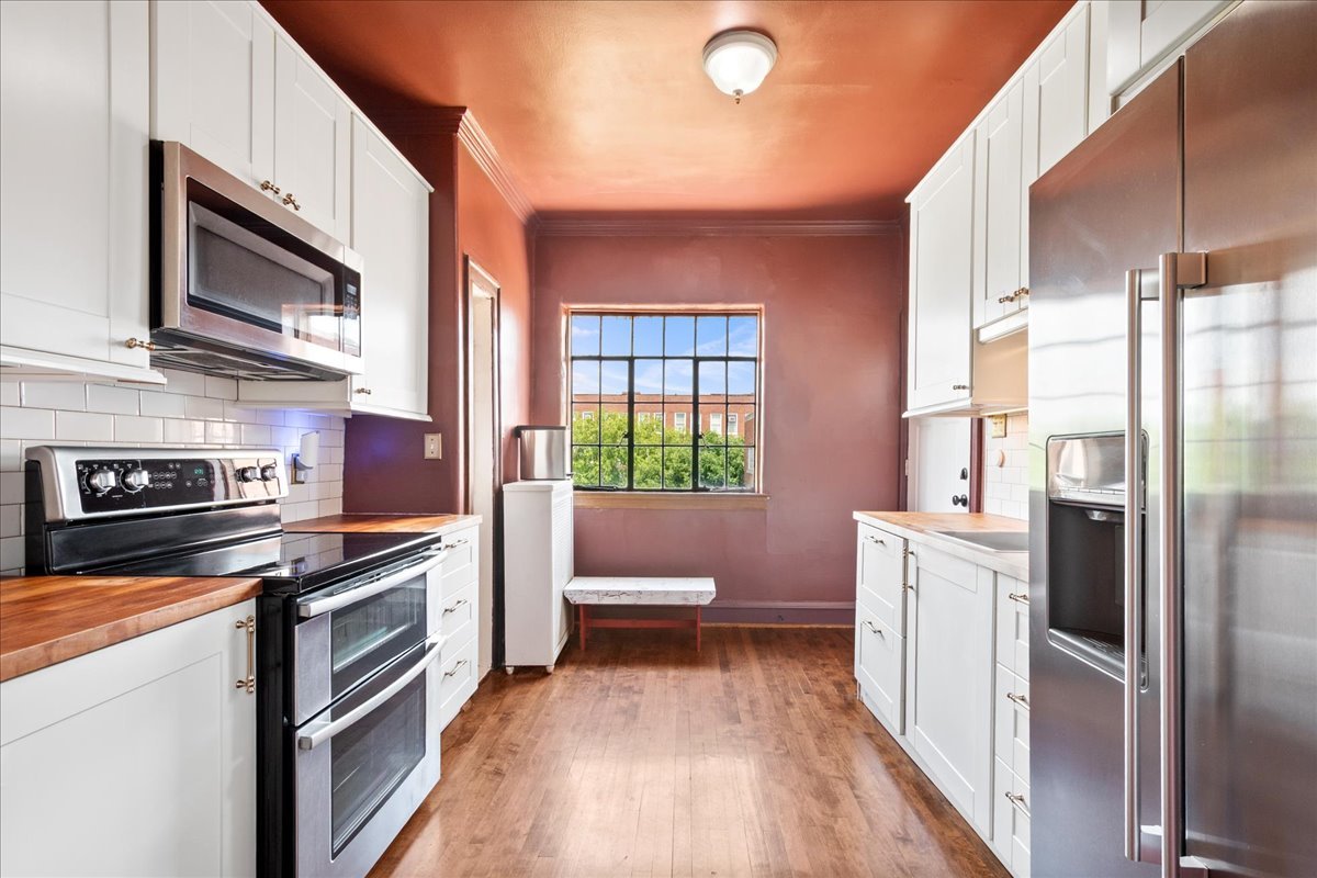 7348 North Ridge Boulevard, Unit 14C Chicago, IL 60645 - Photo 16 of 22