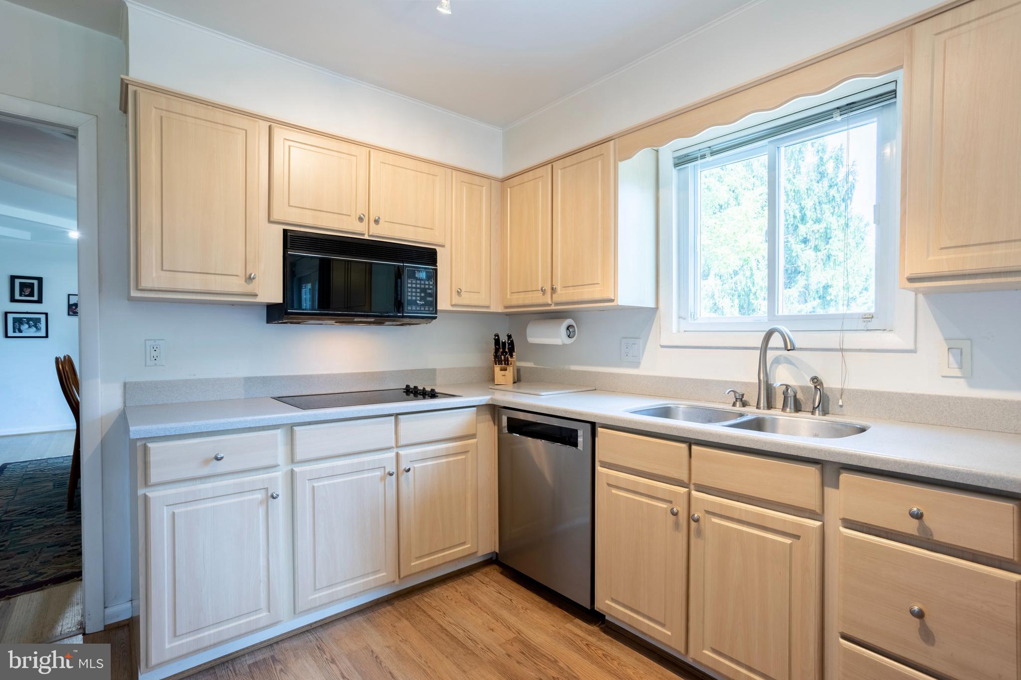 2400 Sugarcone Road Baltimore, MD 21209 - Photo 18 of 60 Kitchen