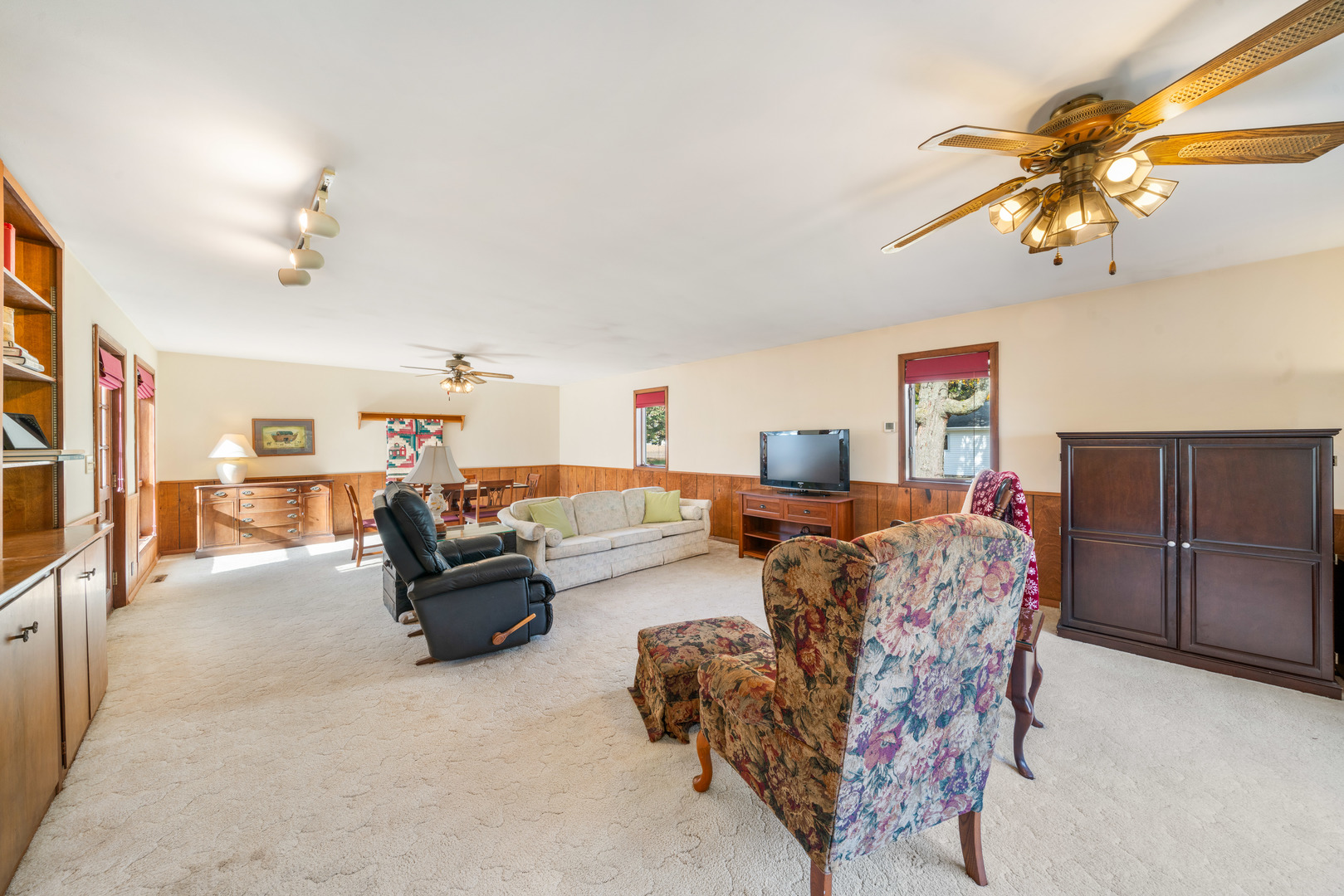305 South Shabbona Road Shabbona, IL 60550 - Photo 9 of 30 Gallery Image 9