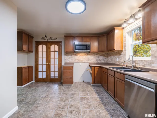 $145,000 | 100 South Sanderson Avenue, Bartonville, IL 61607