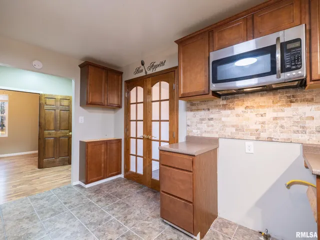 $145,000 | 100 South Sanderson Avenue, Bartonville, IL 61607